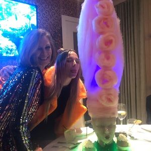 Meet your Poshers, Jan & Nicole